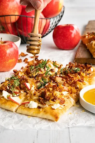 Sunrise Magic® Apple Bacon and Goat Cheese Flatbread